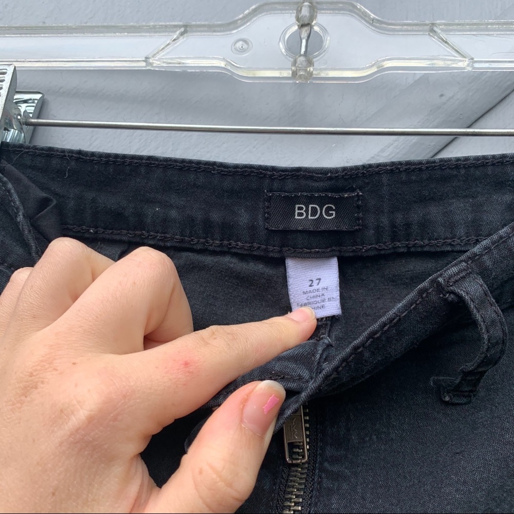 Twig Exposed Zip Black BDG Jeans | Size 27 - Picture 4 of 6